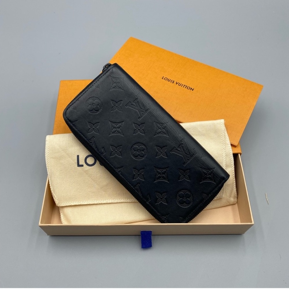 🖤VERTICAL LV WALLET 🖤 box and dustbag